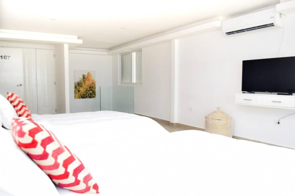Villas Marlin 108, A Pie De Playa, Albercas, Jacuzi, Ubicacion Inmejorable Cancun Ngoại thất bức ảnh