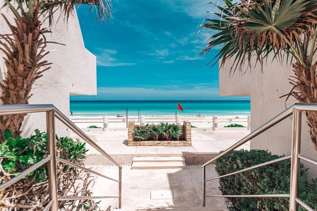 Villas Marlin 108, A Pie De Playa, Albercas, Jacuzi, Ubicacion Inmejorable Cancun Ngoại thất bức ảnh