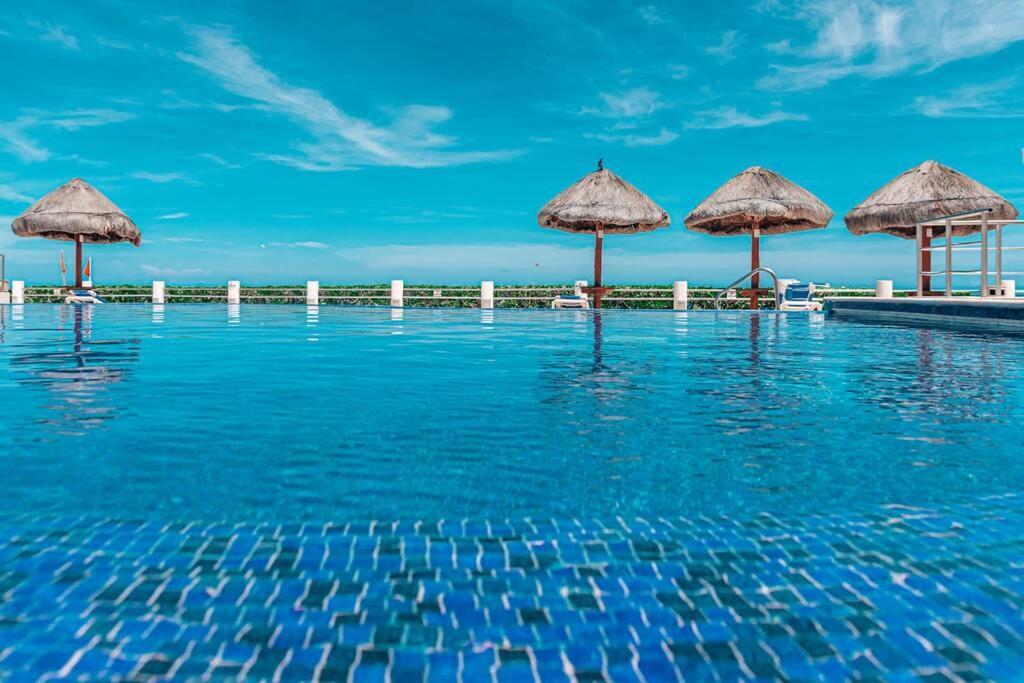 Villas Marlin 108, A Pie De Playa, Albercas, Jacuzi, Ubicacion Inmejorable Cancun Ngoại thất bức ảnh